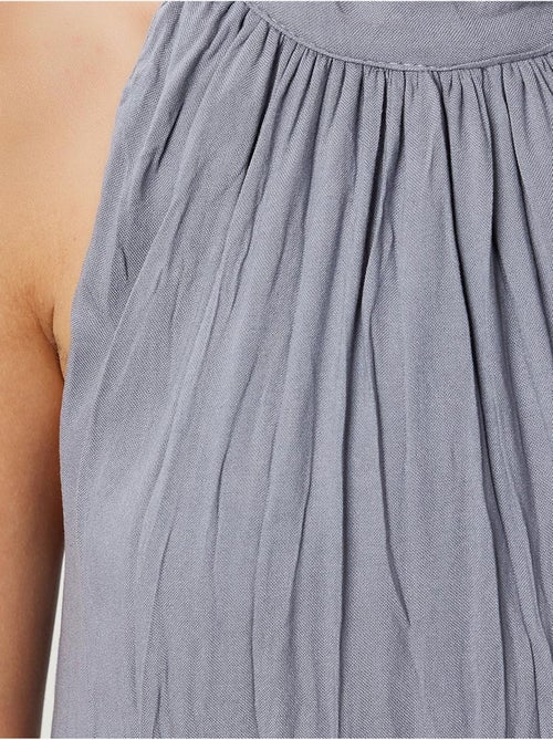 Getextureerde midi-jurk met halternek istanbul - Kiabi Getextureerde midi-jurk met halternek istanbul - Kiabi