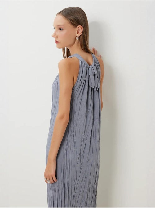 Getextureerde midi-jurk met halternek istanbul - Kiabi Getextureerde midi-jurk met halternek istanbul - Kiabi