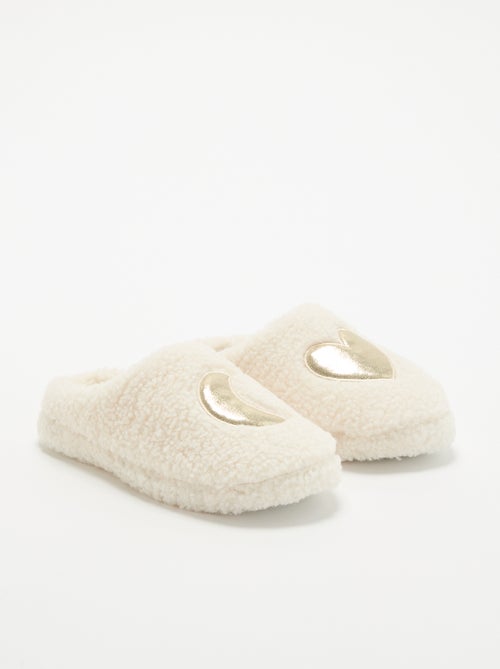 Gevoerde muilpantoffels met patch - Kiabi Gevoerde muilpantoffels met patch - Kiabi