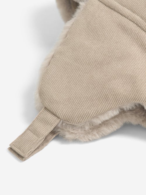 Gevoerde oorflapmuts met fantasie-oren bovenop - Kiabi Gevoerde oorflapmuts met fantasie-oren bovenop - Kiabi