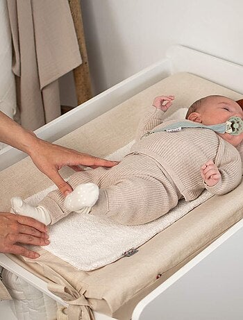 Gewassen linnen verschoonmatrashoes