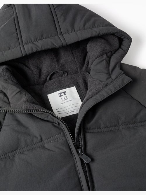 Gewatteerd jack met capuchon en voering van polarfleece - Kiabi Gewatteerd jack met capuchon en voering van polarfleece - Kiabi
