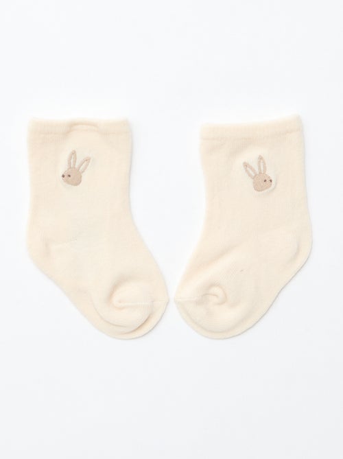 GIFTBOX - Lange salopette van tricot + rompertje + luierdoek van luchtig katoen + sokken - Kiabi