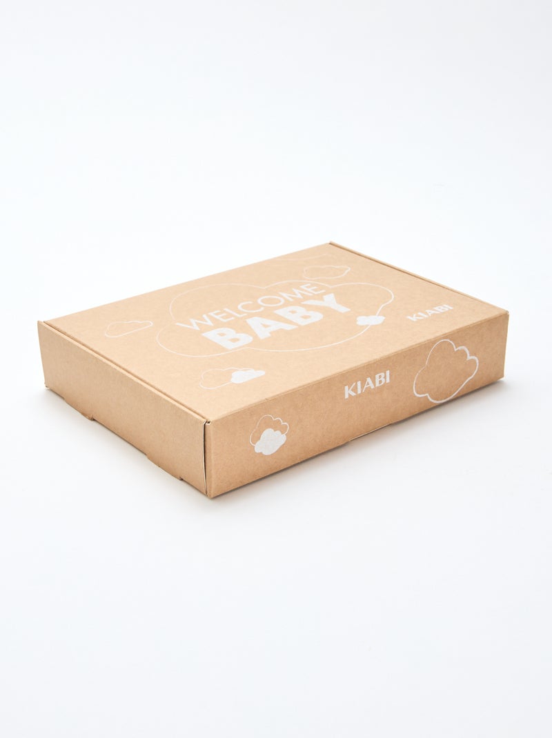 GIFTBOX Combinaison + chaussette + lange + bavoir Blanc - Kiabi