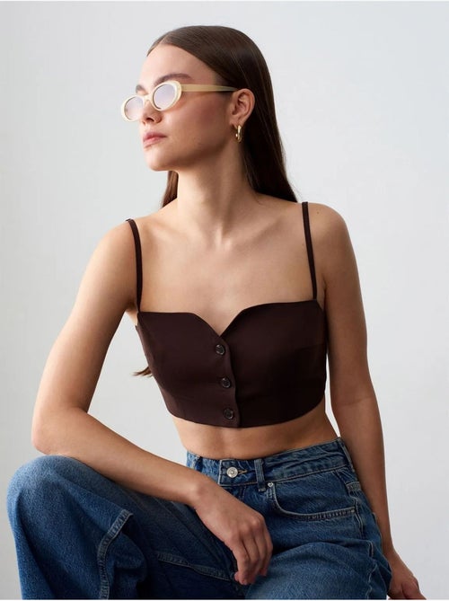 Gilet court ajusté en tencel pour femme dilvin - Kiabi Gilet court ajusté en tencel pour femme dilvin - Kiabi