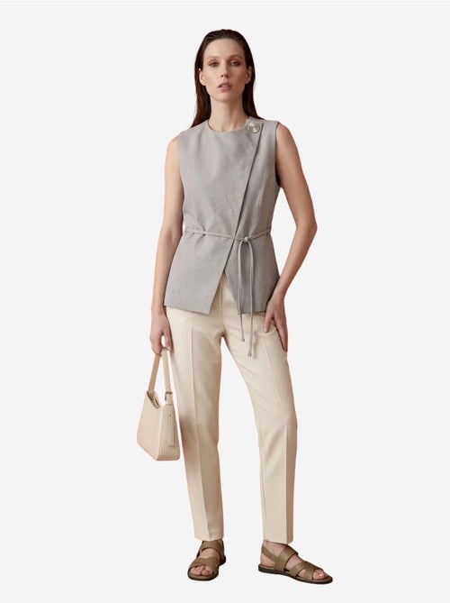 Gilet en crêpe ceinturé my fashion - Kiabi Gilet en crêpe ceinturé my fashion - Kiabi