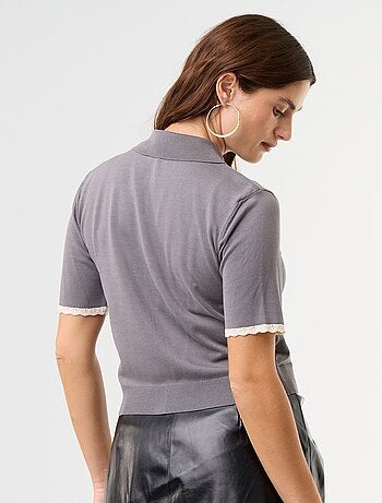 Gilet en maille à manches courtes avec dentelle