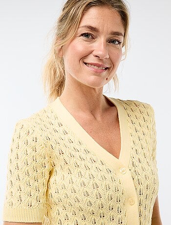 Gilet en maille ajourée à manches courtes
