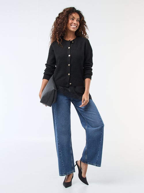 Gilet en maille avec boutons dorés - Kiabi