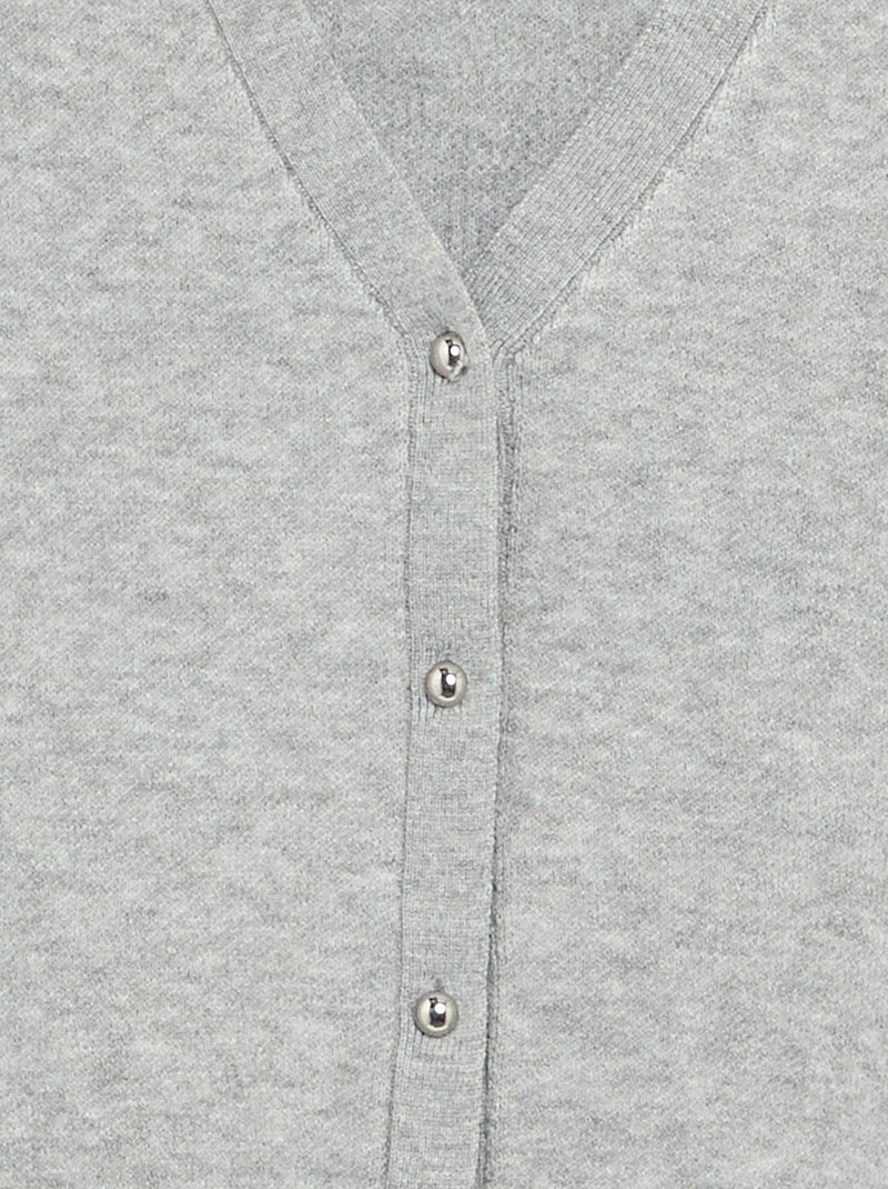 Gilet en maille compacte avec boutons argentés Gris clair - Kiabi