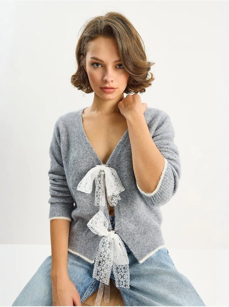 Gilet en maille côtelée à col v et fermeture à nouer lucci Gris - Kiabi
