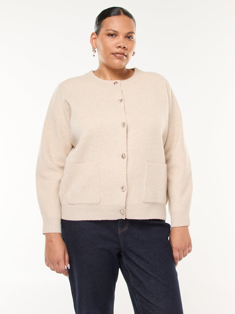 Gilet en maille épaisse avec boutons fantaisies Beige - Kiabi