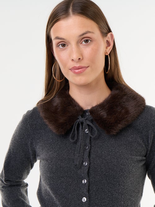 Gilet uni avec fausse fourrure au col - Kiabi