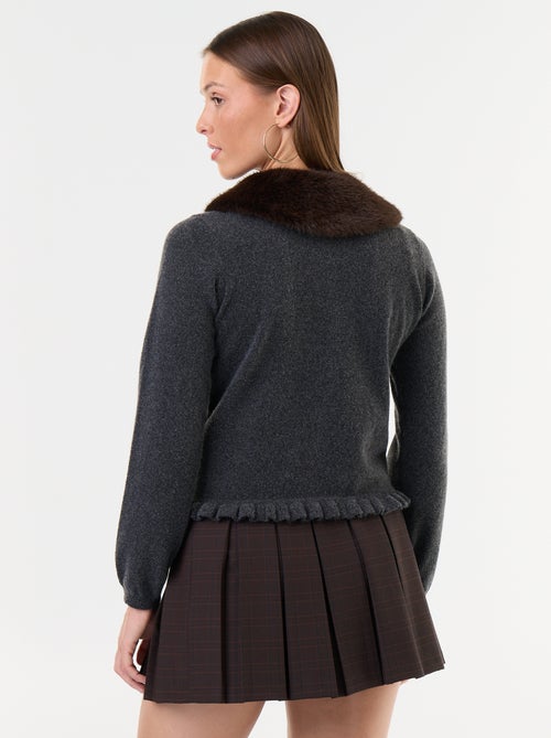Gilet uni avec fausse fourrure au col - Kiabi
