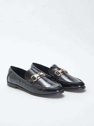 Glanzende platte loafers