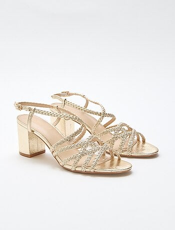Goudkleurige feestelijke sandalen met hak