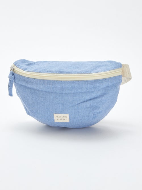 Grand sac banane avec étiquette tissée - Kiabi