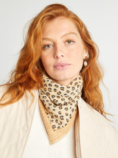 Grote foulard met print - Kiabi