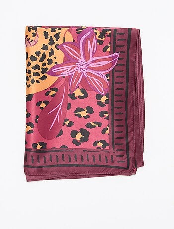 Grote vierkante foulard met motieven