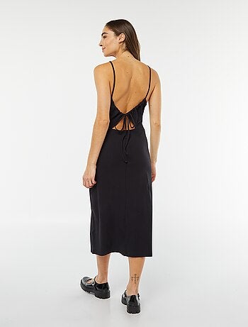 Halflange jurk met smalle schouderbandjes