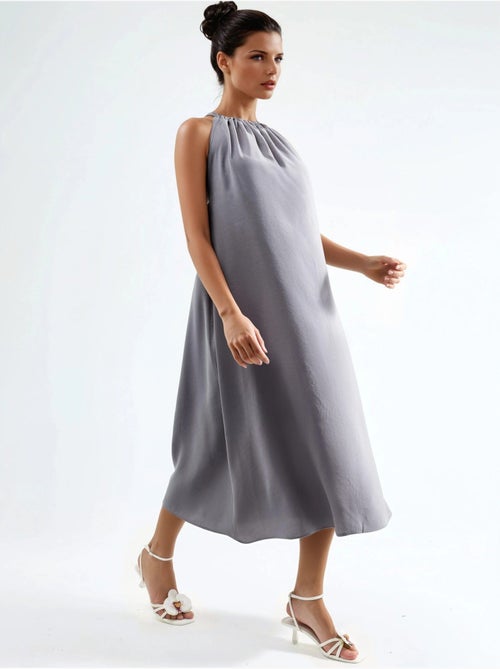 Halter midi-jurk busem - Kiabi Halter midi-jurk busem - Kiabi