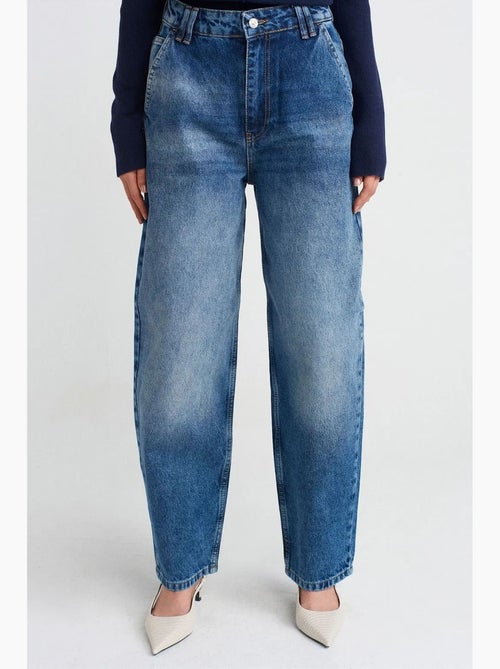 High-waist ballonjeans met wijde pijp dilvin - Kiabi High-waist ballonjeans met wijde pijp dilvin - Kiabi