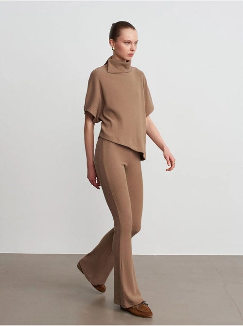 High-waist Flared Broek Van Tricot - Kiabi High-waist Flared Broek Van Tricot - Kiabi