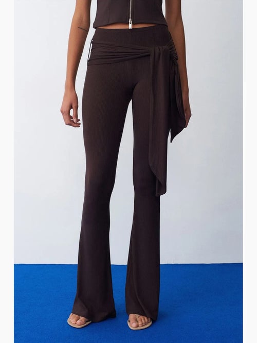 High-waist flared jersey broek met strikdetail dilvin - Kiabi High-waist flared jersey broek met strikdetail dilvin - Kiabi