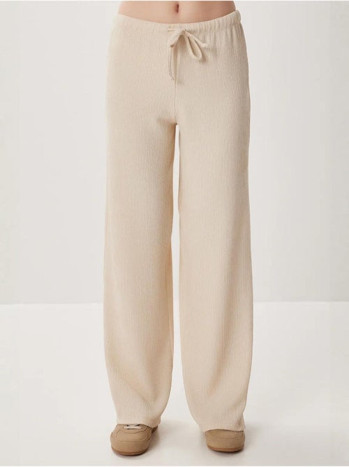 High-waist getextureerde broek met wijde pijpen istanbul - Kiabi High-waist getextureerde broek met wijde pijpen istanbul - Kiabi