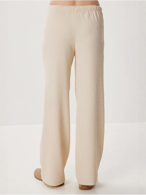 High-waist getextureerde broek met wijde pijpen istanbul - Kiabi High-waist getextureerde broek met wijde pijpen istanbul - Kiabi