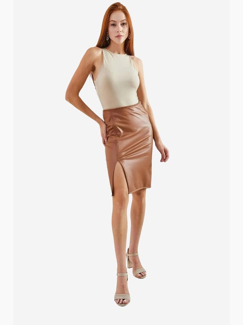 High-waist midi-rok van imitatieleer met split lucci - Kiabi High-waist midi-rok van imitatieleer met split lucci - Kiabi