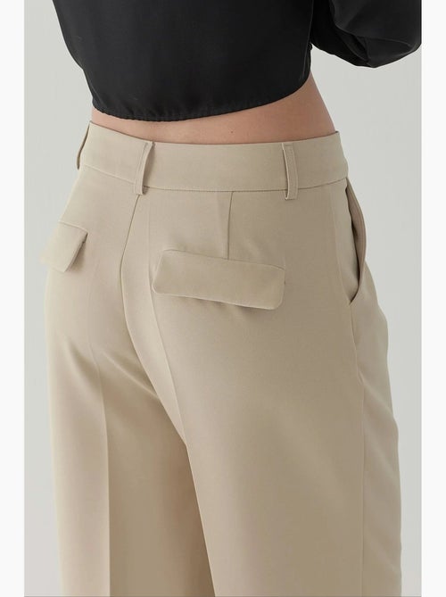 High-waist pantalon met plooien hiccup - Kiabi High-waist pantalon met plooien hiccup - Kiabi