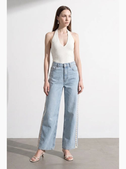 High-waist straight jeans met borduursel dilvin - Kiabi High-waist straight jeans met borduursel dilvin - Kiabi