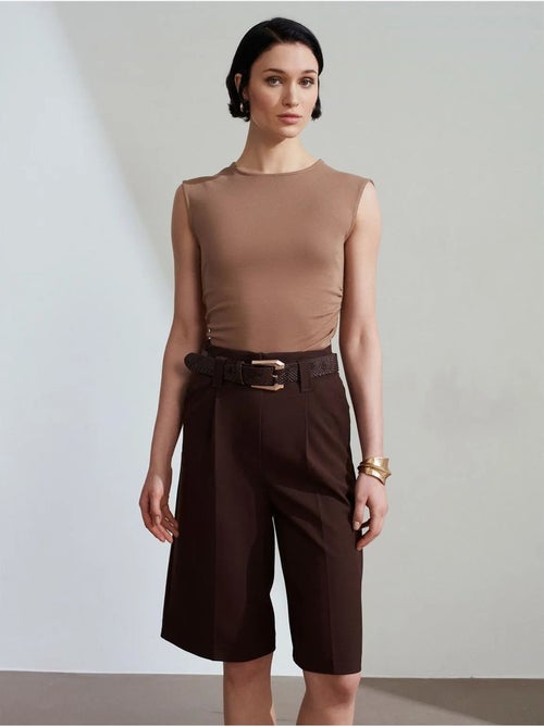 High-waist tailored short met ceintuur dilvin - Kiabi High-waist tailored short met ceintuur dilvin - Kiabi