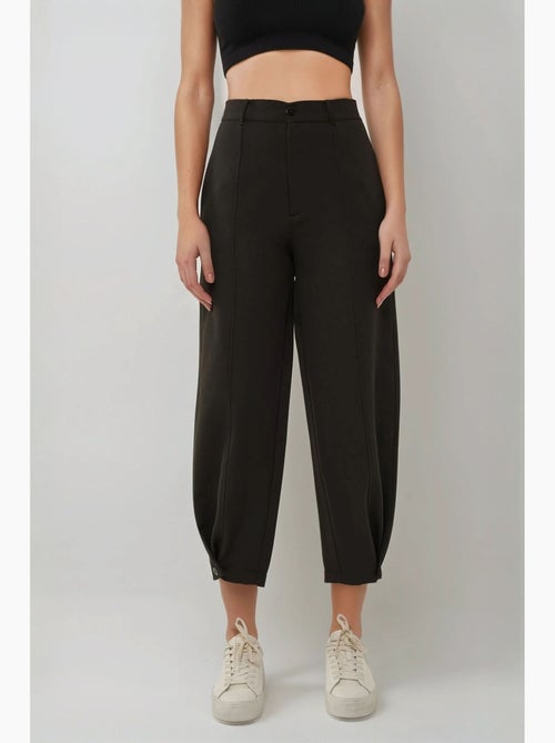 High-waist tapered broek met knoopdetail in de taille hiccup - Kiabi