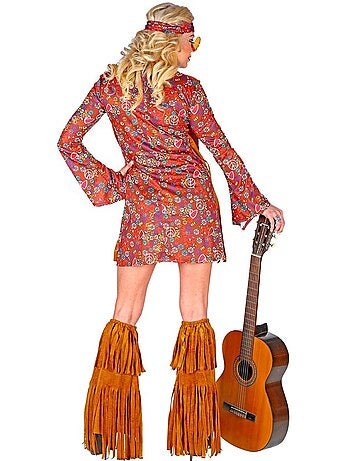 Hippiekostuum met laarzenhoezen en franjes.