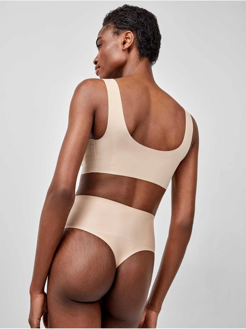 Hoge corrigerende naadloze string met verkleinend effect - Kiabi Hoge corrigerende naadloze string met verkleinend effect - Kiabi