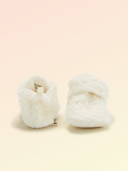 Hoge sloffen met schapenvachteffect - 'Kitchoun' - Kiabi Hoge sloffen met schapenvachteffect - 'Kitchoun' - Kiabi