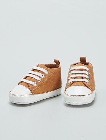 Hoge stoffen sneakers