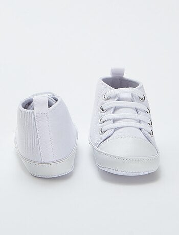 Hoge stoffen sneakers