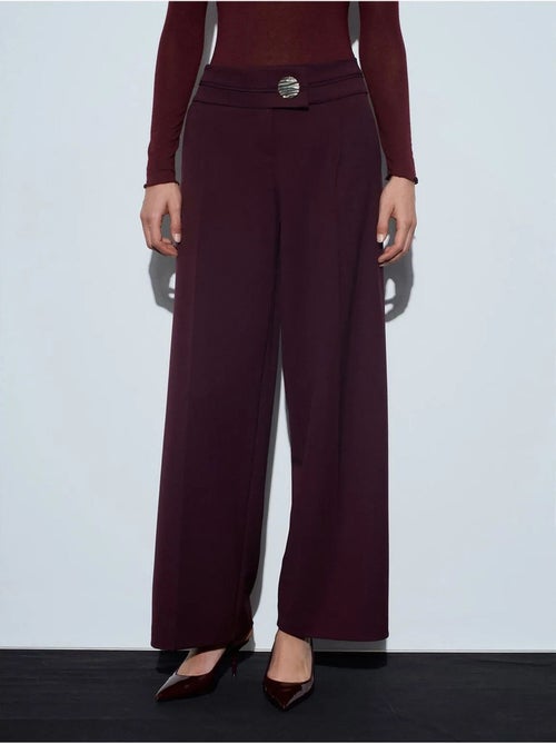 Hoge taille broek met wijde pijp in crêpe dilvin - Kiabi Hoge taille broek met wijde pijp in crêpe dilvin - Kiabi