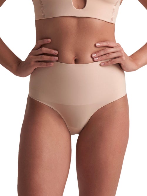 Hooggesneden shapewear slip met bandjes - Kiabi Hooggesneden shapewear slip met bandjes - Kiabi
