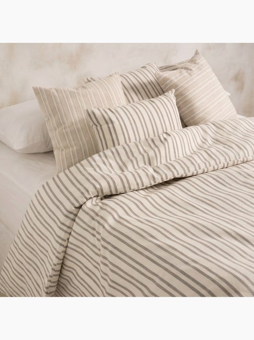 Housse de couette en coton à rayures en relief, tissu texturé. N’inclut pas les taies d’oreiller. - Kiabi Housse de couette en coton à rayures en relief, tissu texturé. N’inclut pas les taies d’oreiller. - Kiabi