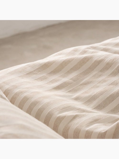 Housse de couette en coton à rayures en relief, tissu texturé. N’inclut pas les taies d’oreiller. - Kiabi Housse de couette en coton à rayures en relief, tissu texturé. N’inclut pas les taies d’oreiller. - Kiabi