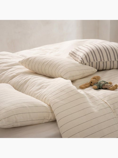 Housse de couette en coton avec fils en relief, tissu texturé. N’inclut pas les taies d’oreiller. - Kiabi Housse de couette en coton avec fils en relief, tissu texturé. N’inclut pas les taies d’oreiller. - Kiabi