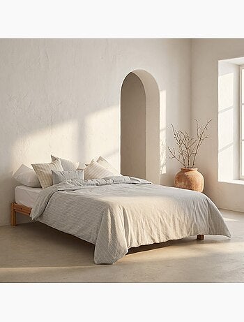 Housse de couette en coton avec fils en relief, tissu texturé. N’inclut pas les taies d’oreiller.