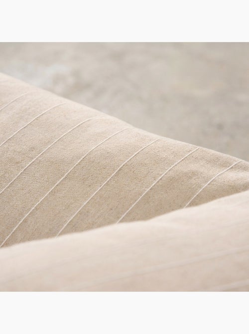 Housse de couette en coton avec fils en relief, tissu texturé. N’inclut pas les taies d’oreiller. - Kiabi Housse de couette en coton avec fils en relief, tissu texturé. N’inclut pas les taies d’oreiller. - Kiabi