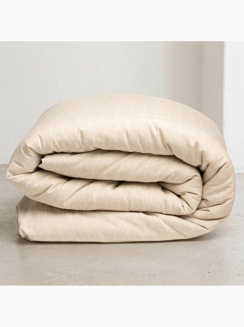 Housse de couette en coton avec fils en relief, tissu texturé. N’inclut pas les taies d’oreiller. - Kiabi Housse de couette en coton avec fils en relief, tissu texturé. N’inclut pas les taies d’oreiller. - Kiabi