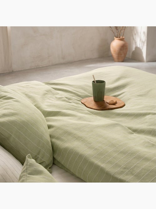Housse de couette en coton avec fils en relief, tissu texturé. N’inclut pas les taies d’oreiller. - Kiabi Housse de couette en coton avec fils en relief, tissu texturé. N’inclut pas les taies d’oreiller. - Kiabi