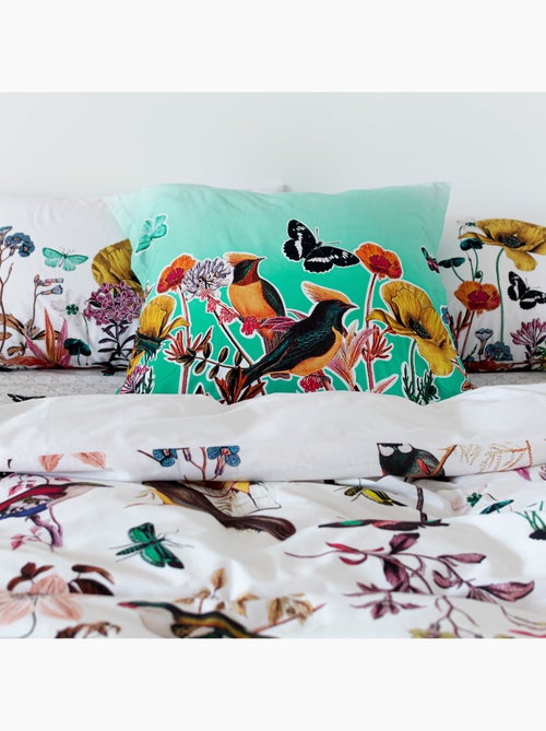 Housse de coussin Birds of paradise "Happyfriday" - Kiabi Housse de coussin Birds of paradise "Happyfriday" - Kiabi
